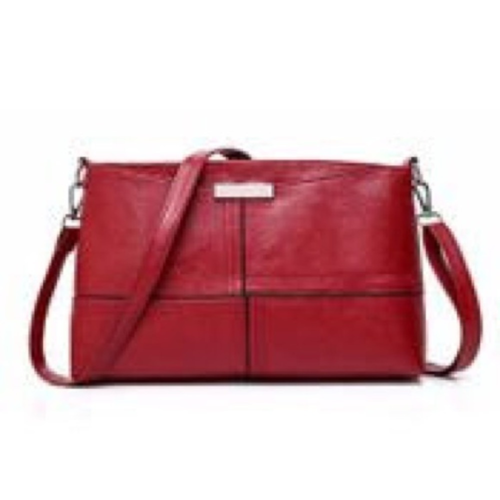 NWOT Vegan Leather Purse